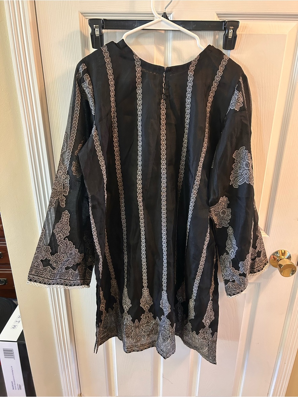 Almirah Black Tunic with Silver Lace Embroidery - Picture 4 of 8